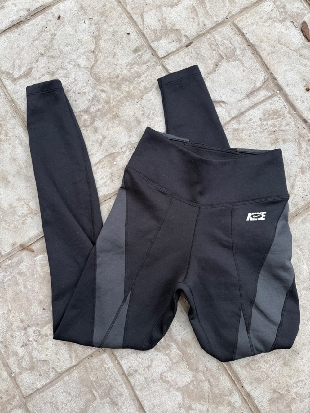Nike Thermafit Black Leggings size XS